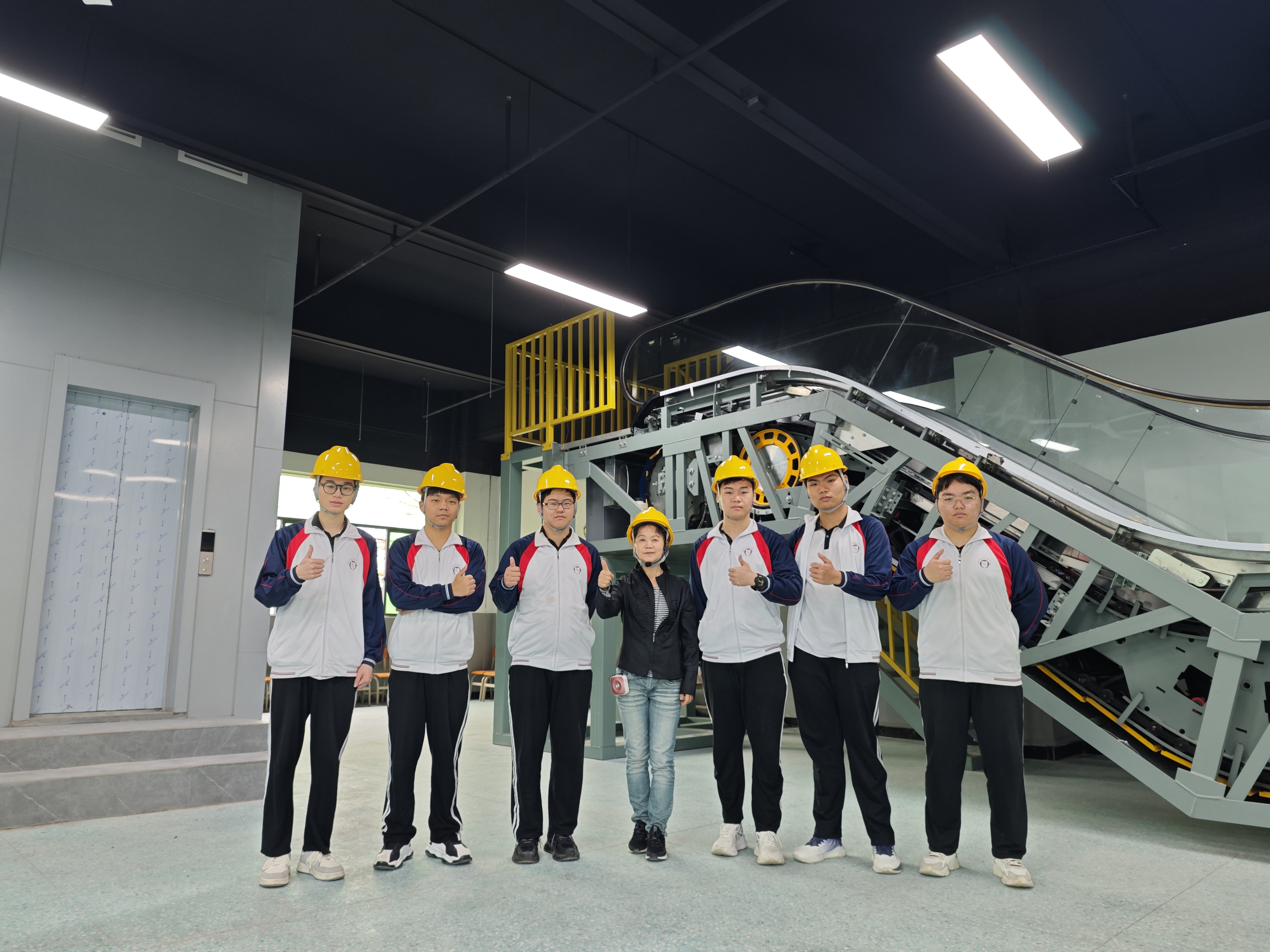 匠心鑄就電梯新室，育才之路再添翼！