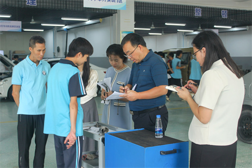 以督導促提升 為教育量護航｜中山市技工院校教學質量專項督導專家組蒞臨我校指導工作